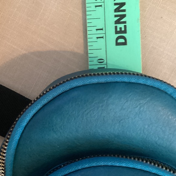 Kedzie Teal Crossbody Bag - Picture 7 of 8